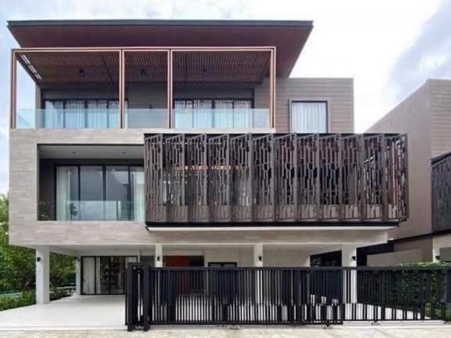 บ้านหรูติดถนนใหญ่ 3ชั้นมีลิฟต์ส่วนตัว 74 วา 500 ตารางเมตร  5 ห้องนอน  6 ห้องน้ำ จอดรถได้ 4 คัน  1 ห้องแม่บ้าน 1 ครัวไทย เฟอร์นิเจอร์ ครบบ้านหรูติดถนนใหญ่ 3ชั้นมีลิฟต์ส่วนตัว 74 วา 500 ตารางเมตร  5 ห้องนอน  6 ห้องน้ำ จอดรถได้ 4 คัน  1 ห้องแม่บ้าน 1 ครัวไทย เฟอร์นิเจอร์ ครบบ้านหรูติดถนนใหญ่ 3ชั้นมีลิฟต์ส่วนตัว 74 วา 500 ตารางเมตร  5 ห้องนอน  6 ห้องน้ำ จอดรถได้ 4 คัน  1 ห้องแม่บ้าน 1 ครัวไทย เฟอร