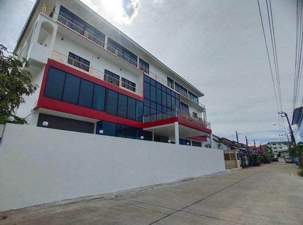 NKO897 ให้เช่าโกดัง อาคาร เก็บสินค้า เลียบคลองภาษีเจริญ ฝั่งเหนือ  725 ตรม รถคอนเทนเนอร์ เข้าออกได้ เขตหนองแขม