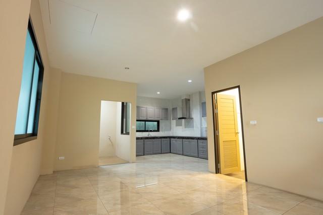 BH2647 ให้เช่าอาคาร 3 ชั้น ซอยรามอินทรา 19 ใกล้BTSสถานีลาดปลาเค้า เหมาะทำออฟฟิศ ค้าขาย อยู่อาศัย