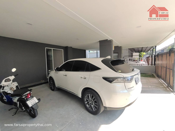 รายละเอียด  ให้เช่าบ้านเดี่ยว 2ชั้นเนื้อที่ 60ตร.ว พื้นที่ใช้สอย 160ตร.ม 5ห้องนอน 3ห้องน้ำ เฟอร์ครบ ถนนลาดพร้าว โชคชัย 4  ราคาเช่า 60,000 บ/ด  สิ่งอำนวยความสะดวก  เจ้าหน้าที่ดูแลรักษาความปลอดภัยตลอด 24 ชม.สถานที่สำคัญใกล้เคียง  รร.สตรีวิทยา 2 ค่ายมวยสิทธา ห้างคริสตัลพาร์ค ห้างเซ็นทรัลเฟสติวัล อีสวิลล์ นวมินทร์ซิตี้ อเวนิว เดอะวอล์ค เกษตร-นวมินทร์ ชิค รีพลับบิค ห้างเทสโก้ 