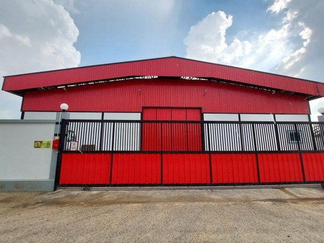 ให้เช่าโกดัง ขนาดพื้นที่รวม 1,600 ตร.ม. (ขนาดโกดัง 900 ตร.ม.) พิกัด คลองสาม,คลองหลวง,ปทุมธานี