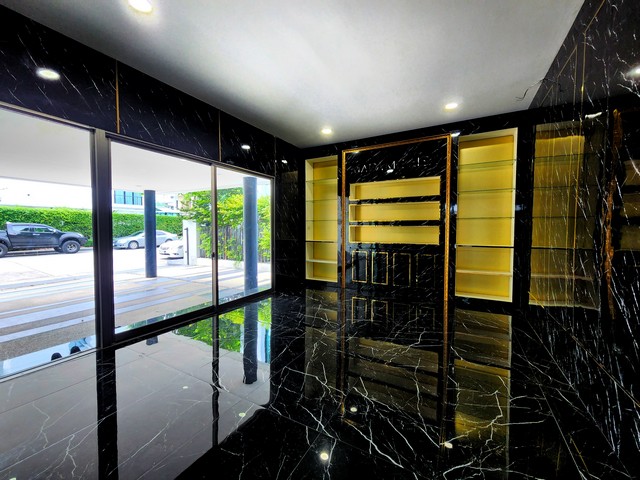 บ้าน เนอวานา บียอนด์ เกษตร-นวมินทร์ ขนาด = 60 SQ.WA 0 ngan 0 RAI 4ห้องนอน5ห้องน้ำ 20950000 - ใกล้กับ - มือสอง กรุงเทพ