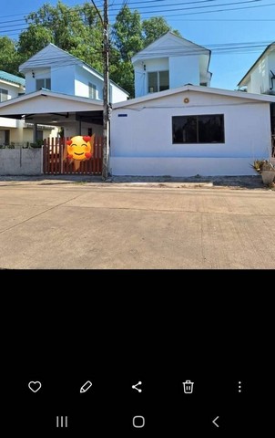 ZE606 ขายบ้านเอื้ออาทร2หลัง ติดกัน (พื้นที่เดียวกัน) มีที่จอดรถ ต.สำราญ ติดห้างบิ๊กซียโสธร2 หลังบริเวณเดียวกัน5 ห้องนอน 2 ห้องน้ำเข้าธนาคารมีเงินทอน-รีโนเวทใหม่ทาสีใหม่แอร์ 2 ตัวเครื่องทำน้ำอุ่น 1เครื่อง มีเนื้อที่ด้านหลังราคา 1,500,000 บาท เงือนไขโอนคนละครึ่งคุณติ๊ก 0845876325คุณโจ 0911281948คุณเกรท 0970564510