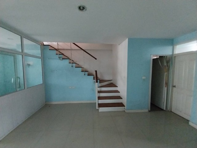 ขายทาวน์เฮ้าสโครงการ เดอะมิราเคิล สาทร กัลปพฤกษ์ บางแค กรุงเทพมหานคร PKK03-01207