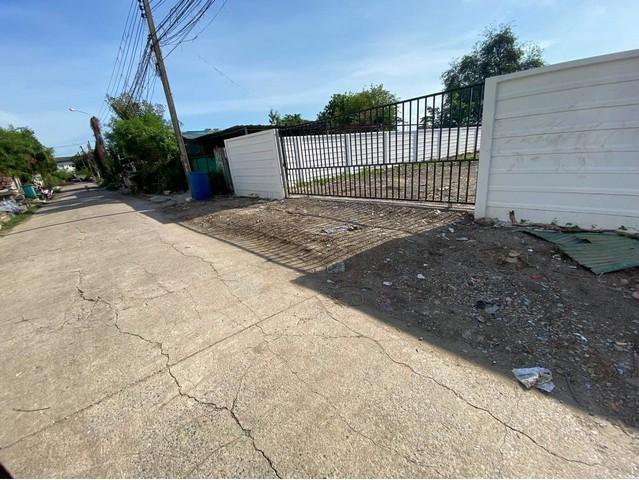 ขายที่ดินเปล่าถมแล้ว ขนาด135 ตร.วา ซอยเสรีไทย 57 บางกะปิ ในหมู่บ้านสหกรณ์ เคหสถาน 4 กว้าง 14 เมตร ยาว 39 เมตร