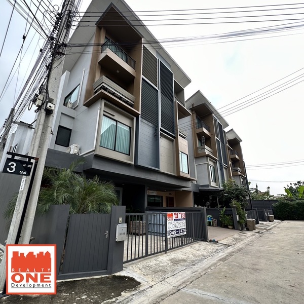 ทาวน์โฮม 3 ชั้นครึ่ง Haus Clover แจ้งวัฒนะ ราชพฤกษ์ที่อยู่ – Haus Clover ราชพฤกษ์- แจ้งวัฒนะ 97/18 แจ้งวัฒนะ-เมืองทอง บางพลับ ปากเกร็ด นนทบุรี 11120รายละเอียดที่ตั้ง : ซอย บางพลับ 2 ตำบล บางพลับ อำเภอปากเกร็ด นนทบุรี 11120รายละเอียดบ้าน– ขนาดที่ดิน 25.6 ตรว.– พื้นที่ใช้สอย 200 ตรม.-3 ห้องนอน 3 ห้องน้ำ– หน้าบ้านกว้าง 6.5 เมตร– จอดรถได้ 2 คัน ขนาดพื้นที่ 5 เมตร– แอร์ 5 ตัวติดต่อคุณ ศุภกิจ095-623-9516084-320-6666081-343-4054