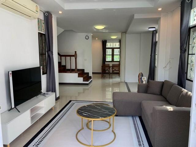 ให้เช่าบ้านเดี่ยว 2 ชั้น หมู่บ้านศิรินเทพ ซอยลาดพร้าว 101 ใกล้รถไฟฟ้า