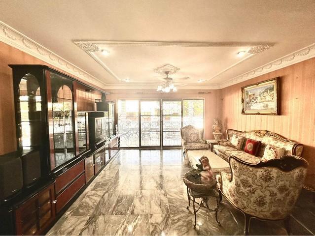 ให้เช่าบ้านเดี่ยว 2 ชั้น ย่านบรมราชชนนี หินอ่อนทั้งหลัง ใกล้ VELO Plaza