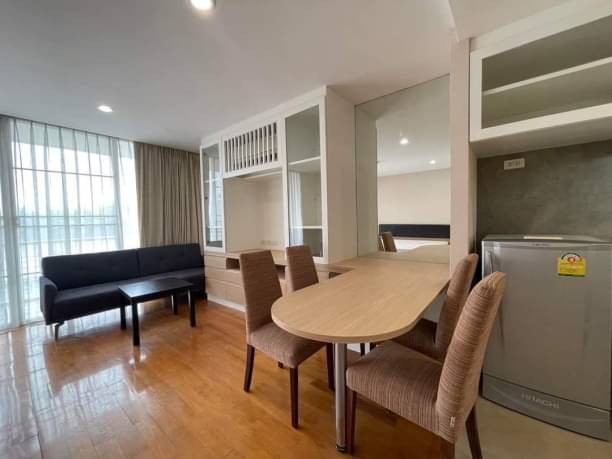 โซนช้างคลาน ขาย 4 ล้าน 45 ตรม. #ทวินพีคส์ คอนโด ห้องใหญ่ รีโนเวทใหม่ ใจกลางเมืองเชียงใหม่