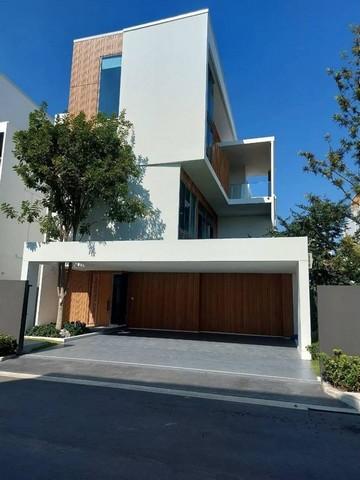 ให้เช่าบ้านเดี่ยว 3 ชั้น โครงการ VIVE พระราม 9 สไตล์ Modern Japanese พร้อมเข้าอยู่