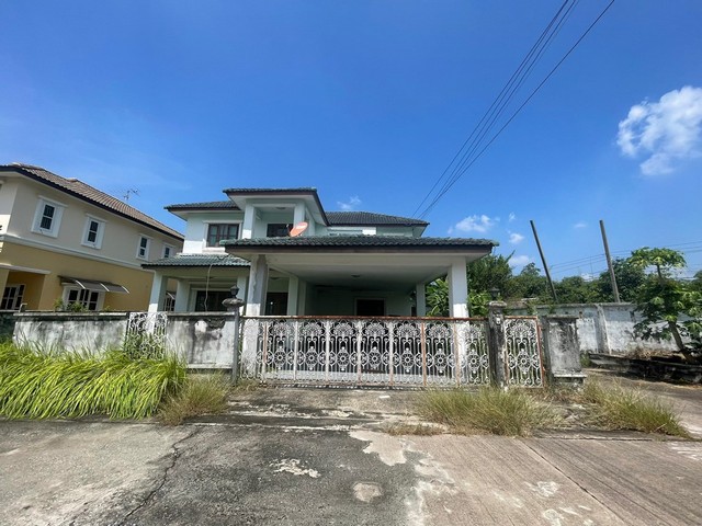   รายละเอียดเพิ่มเติม Code ID : PKK02-01186  ราคาขาย  3,560,000 บาท- ขนาดพื้นที่ :   50.00 ตร.ว.- พื้นที่ใช้สอย :   -- จำนวนห้อง :   3 ห้องนอน 3 ห้องน้ำ - ที่จอดรถ :  2     คัน- บ้านหันทางทิศ : - พิกัดทรัพย์ : https://maps.app.goo.gl/kEVoumnY73RpFSHa9    สถานที่ใกล้เคียง- ใกล้โรงพยาบาลทิวาทิพย์บำบัดยาเสพติด - ใกล้โรงพยาบาลนพรัตนราชธานี คุ้มเกล้า  - ใกล้ซีเจ ซูเปอร์มาร์เก็ต สาขาสังฆประชา- ใกล้เจียง ลูกชิ้นปลา สอบถามเพิ่มเติม/นัดชมโทร. 097-41