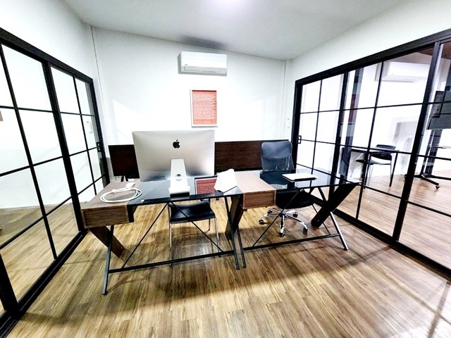 รีโนเวทใหม่ ทำเลดีมากๆ 29ตรว.BTSตลาดพลู เดอะมอลล์ ท่าพระ ให้เช่าออฟฟิศ ชั้น3 101ตรม. 3นอน 3น้ำ จอดรถได้ 5แอร์ ตลาดเฟิร์สวัน