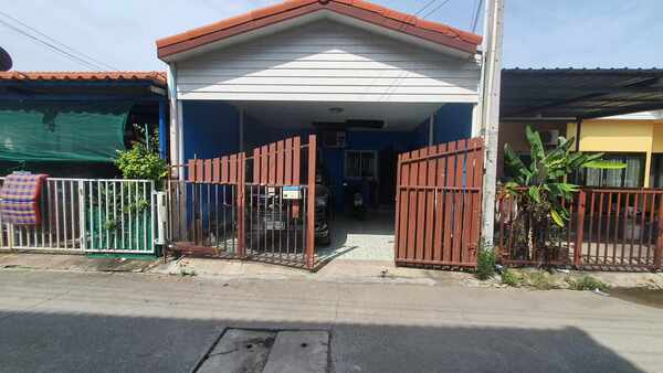 รหัส : 4749ประเภททรัพย์สิน : บ้านแฝดทำเลต่างๆ : ต่างจังหวัดรายละเอียดย่อ :ราคาขาย 1,390,000 บาทรายละเอียดทั้งหมด : บ้านแฝด ชั้นเดียว ท่าสะอ้าน ใกล้ทางไป ชลบุรี-บางนาขนาด 22 ตรว. 2ห้องนอน 1ห้องน้ำราคา 1,390,000 บาทสอบถามรายละเอียดเพิ่มเติม กรุณาติดต่อ:คุณไข่เจียว094-536-6578Realty One Estate Co., Ltd.(Thailand )