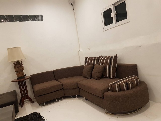  เซ้ง-ขาย กิจการสถานีวิทยุชุมชน FM นนทบุรี 250000 บาท เช่า 20000บาท  หนังสืออนุญาตถูกต้องชัดเจน ดำเนินการออกอากาศ  ON AIR ได้เลย สามารถย้ายที่ตั้งในย่านนทบุรีและบริเวณใกล้เคียง  ออกอากาศได้อย่างถูกต้องตามหนังสืออนุญาต ขายเซ้งพร้อมเครื่องส่ง 500 วัตต์ เสาส่งวิทยุ 30เมตร สายสัญญาณ เบย์เซลคูร่าเขาควาย 4ชุด คอม มิกเซอร์ เครื่องLeonics UPS with stabilizer ไมค์พร้อมหูฟัง สายHadiac หรือสนใจซื้อเฉพ