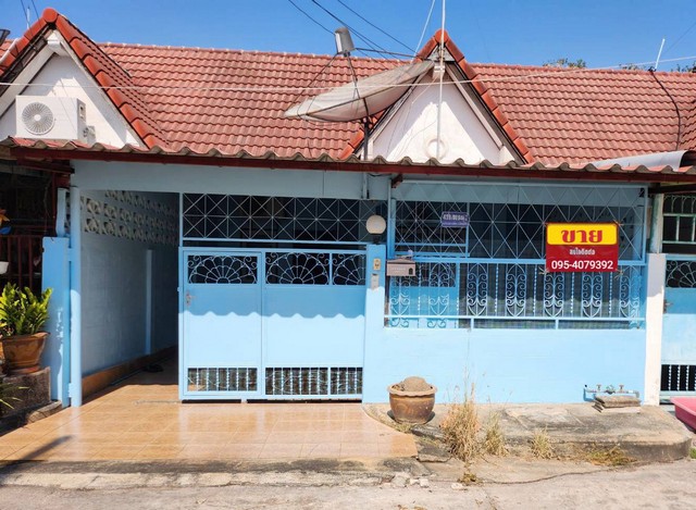 ขายทาวน์เฮาส์ 1 ชั้น 22.5 ตร.ว.หมู่บ้านชินลาภ ซ.16 ต.สมอแข อ.เมือง จ.พิษณุโลก