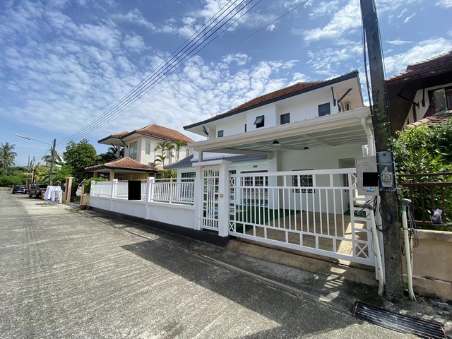 For Rent : Thalang, Private Pool Villa near Airport, 5 Bedrooms 4 Bathrooms