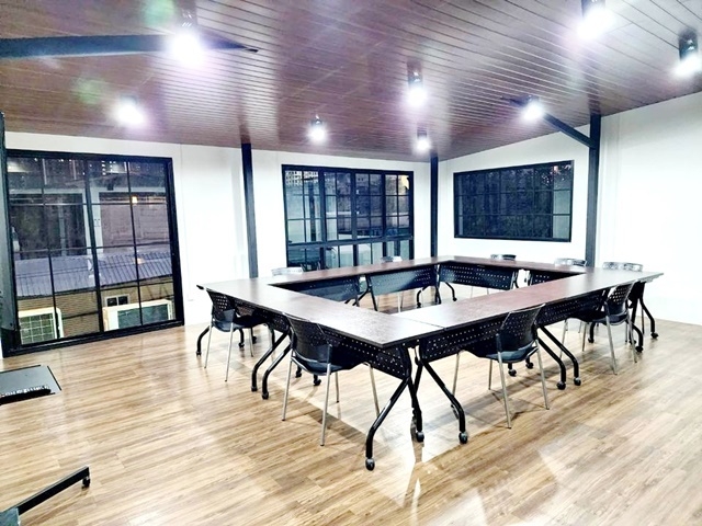 รีโนเวทใหม่ ทำเลดีมากๆ 28ตรว. เดอะมอลล์ ท่าพระ ให้เช่าออฟฟิศ ชั้น3 BTSตลาดพลู 100ตรม. 3นอน 3น้ำ จอดรถได้ 5แอร์ ตลาดเฟิร์สวัน