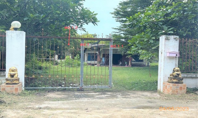   รายละเอียดเพิ่มเติม Code ID : PKK02-10037  ราคาขาย  1,014,000 บาท- ขนาดพื้นที่ :   368.00 ตร.ว.- พื้นที่ใช้สอย :   202.50 ตร.ม - จำนวนห้อง :   4 ห้องนอน 2 ห้องน้ำ - ที่จอดรถ :    1   คัน- บ้านหันทางทิศ : - พิกัดทรัพย์ : https://maps.app.goo.gl/abLQKHoR5seBexwN6    สถานที่ใกล้เคียง- ใกล้โรงพยาบาลห้วยทับทัน- ใกล้มินิบิ๊กชีห้วยทับทัน ศรีสะเกษ  - ใกล้โลตัส โก เฟรช ห้วยทับทัน- ใกล้ซีเจ ซูเปอร์มาร์เก็ต สาขาห้วยทับทัน สอบถามเพิ่มเติม/นัดชมโทร. 097-419-598