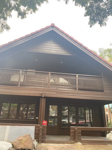 ให้เช่าบ้านไม้สนฟินแลนด์ สไตล์วินเทจ ถนนพัฒนาการ เขตสวนหลวง พร้อมดำเนินธุระกิจได้ทันที