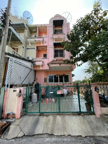 ขายทาวน์เฮ้าส์  หมู่บ้านลัลลี่ วิลล์  กรุงเทพมหานคร  (PAP-1-0130 )