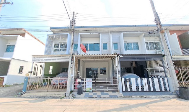 ขายทาวน์เฮ้าส์โครงการ วีวิลเลจ 2 อำเภอคลองหลวง จังหวัดปทุมธานี PKK03-00001