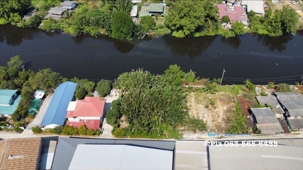 M4775เนื้อที่ ทั้งหมด 181 ตรว.เหมาะสำหรับ ปลูกที่พักอาศัยที่ริมน้ำ คลองสนามชัยกว้าง 28 เมตร ลึก 23 เมตรตลาดน้ำโคกขาว 1.8 กม. เดินทาง 4 นาทีโรงพยาบาลส่งเสริมสุขภาพ ตำบล 3.3 กม.โรงพยาบาล เอกชัย 9.1 กม.ตลาดมหาชัย 11 กม.บิ๊กซีมาร์เก็ต พันท้ายนรสิงห์ 1.8 กม.ถนนหน้าที่ดิน 4 ม.ริมน้ำ ทิศเหนือหน้าที่ถนน ทิศ ใต้จากปากซอย พันท้ายนรสิงห์ เข้าไปถึงที่ 3 กิโลตรว.ละ 19,000 บาทสนใจ ติดต่อได้ที่ ศิริษ