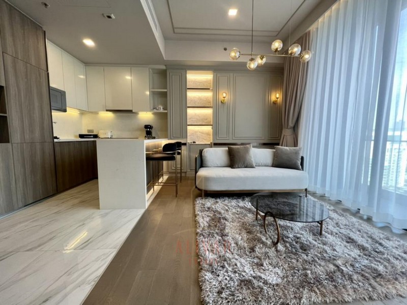 For Rent Condo Celes Asoke (เซอเลส อโศก)Rent : 60,000THB/moth- 1 bedroom, 1 bathroom- 51 sq m., ceiling height 3 meters, - 27th floor.- Fully decorated kitchen set, built in refrigerator.- Open view, no buildings blocking it.- The highlight is that it is next to the main road. There is a connection to BTS Asoke - MRT Sukhumvit, close to department stores, schools, universities and famous hospitals.- Facilities include lobby, garden, jacuzzi, swimming pool, fitness, elevator, parking, CCTV and 24-hour security.Location :https://maps.app.goo.gl/zPmTRkoZhwRifsLy5Contact Call: 088-691-4246 Line: @alivar  click https://line.me/R/ti/p/@180acmsuEmail : alivarestate@gmail.com Wechat  : alivar2442บริษัท เอ ลิวาร์ เอสเตท จำกัด A LIVAR ESTATE CO.,LTDรับฝากขาย-เช่า อสังหาริมทรัพย์ 