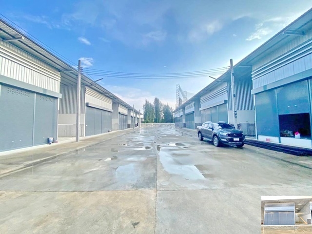 รพ.ธนบุรี2 เทเลอร์เข้าได้ สมาคมปักษ์ใต้ ให้เช่าโกดังราคาถูก 2 ขนาด  วงแหวนกาญจนา บางแค พุทธมณฑสาย2 15-30 2 น้ำ 4จอดรถ 600 ตรม.