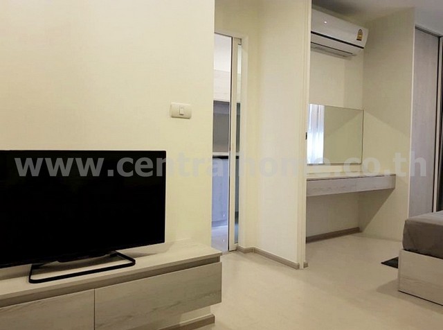 รหัส# TO1081 ขายบ้านเดี่ยว 2 ชั้นหลังใหญ่ 119 ตรว. โครงการมัณฑนา กรุงเทพกรีฑา ซอย 7 ทะลุรามคำแหง 60 ได้  *** ราคาขาย 17.9 ล้านบาท บ้านเดี่ยว 2 ชั้น โครงการมัณฑนา กรุงเทพกรีฑา ซอย 7 สามารถทะลุรามคำแหง 60 ได้  เนื้อที่ 119 ตารางวา4 ห้องนอน 4 ห้องนอน 1 ห้องเเม่บ้าน + ห้องน้ำ และพื้นที่รอบบ้านเยอะมากสถานที่สำคัญใกล้เคียง1. เดอะมอลล์บางกะปิ   5.00 กม.2. โลตัส และ ตลาดบางกะปิ   5.00 กม.3. โรงพยาบาลสมิติเ