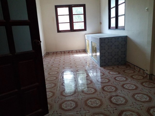 ขายบ้านเดี่ยว อาคาร ร้านค้า ชุมชนบ้านหนองบัวพัฒนา อ.บัวลาย จ.นครราชสีมา PSC00136