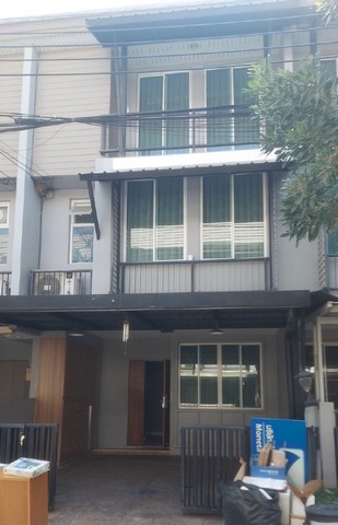 ขายทาวน์เฮ้าส์  เดลี่ บาย อารียา ต.จรเข้บัว อ.ลาดพร้าว จ.กรุงเทพมหานคร  PSC00119