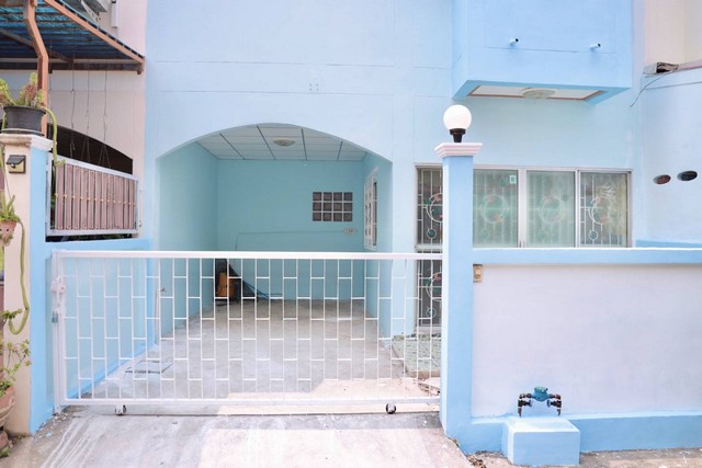 ขายทาวน์เฮ้าส์ 2 ชั้น หมู่บ้านทวีทอง 110 รีโนเวทใหม่พร้อมอยู่ เพชรเกษม110 เขตหนองแขม กรุงเทพมหานคร