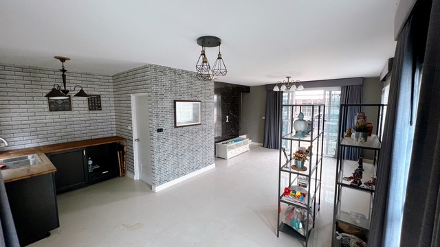 Pleno Tiwanon - Chaengwattana พลีโน่ ติวานนท์ - แจ้งวัฒนะ