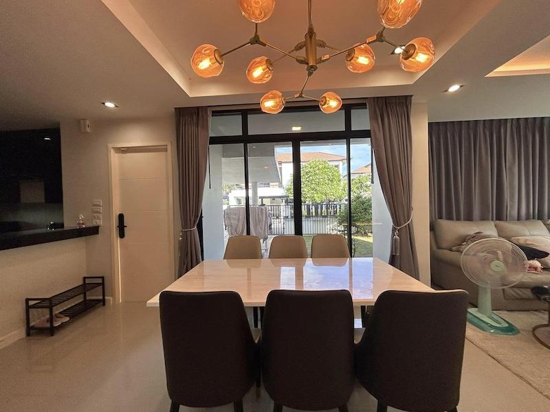 ขายบ้านเดี่ยว 2 ชั้น หมู่บ้านดิอิมเพลส THE IMPRESS Nakhon Pathom