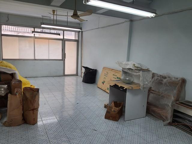 ให้เช่าอาคารพาณิชย์สองคูหา 5 ชั้นครึ่ง ย่านดินแดง ใกล้อนุสาวรีย์ เหมาะทำออฟฟิศ คลังสินค้า โรงงานขนาดเล็ก