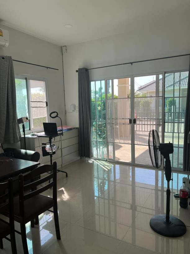 ขายเพียง 2.1 ล.เท่านั้น 44 ตรว. บ้านเดี่ยวชั้นเดียว ดีญ่าวาเล่ย์ หางดง เฟอร์นิเจอร์ครบ ซื้ออยู่เองหรือปล่อยเช่าได้ค่ะ