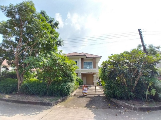   รายละเอียดเพิ่มเติม Code ID : PKK02-01188  ราคาขาย 4,200,000  บาท- ขนาดพื้นที่ :   100.00 ตร.ว.- พื้นที่ใช้สอย :   -- จำนวนห้อง :  3 ห้องนอน 3 ห้องน้ำ  - ที่จอดรถ :   1  คัน- บ้านหันทางทิศ : - พิกัดทรัพย์ : https://maps.app.goo.gl/k9JRFCYEqi6feREc8    สถานที่ใกล้เคียง- ใกล้โรงพยาบาลคลองหลวง  - ใกล้โรงพยาบาลฟ้าใส   - ใกล้โลตัส​โกเฟรช​คลองหลวง​41 - ใกล้ซีเจ ซูเปอร์มาร์เก็ต สาขาคลองหลวง คลอง 5  สอบถามเพิ่มเติม/นัดชมโทร. 097-419-5982(พลอย)โทร. 096-932-4624(ออมส�