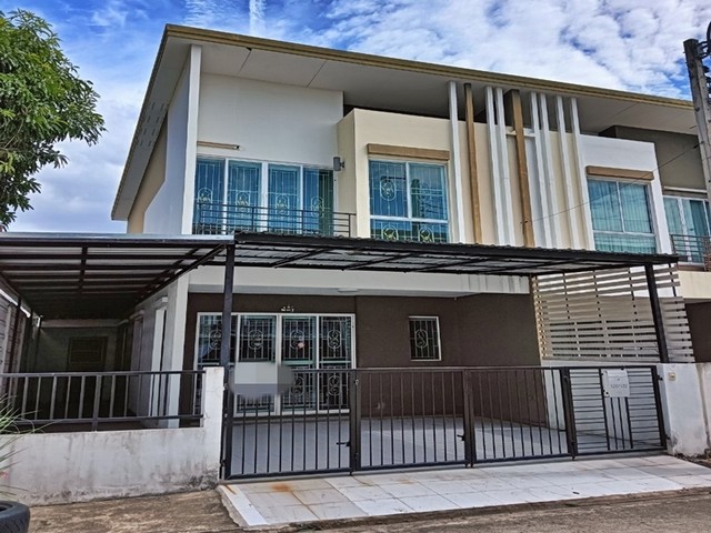 ขายทาวน์เฮ้าส์  หมู่บ้านซิตี้เซนต์ สรงประภา กรุงเทพมหานคร (PAP-5-0322)