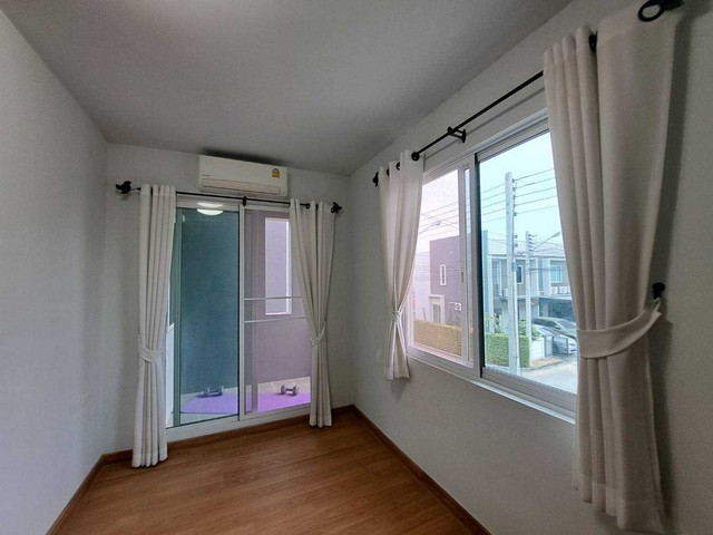 ขายทาวน์เฮ้าส์ 2 ชั้น  เดอะคัลเลอร์ เฟส 2 ลำลูกกา-รังสิต คลอง 4 ต.ลาดสวาย อ.ลำลูกกา จ.ปทุมธานี