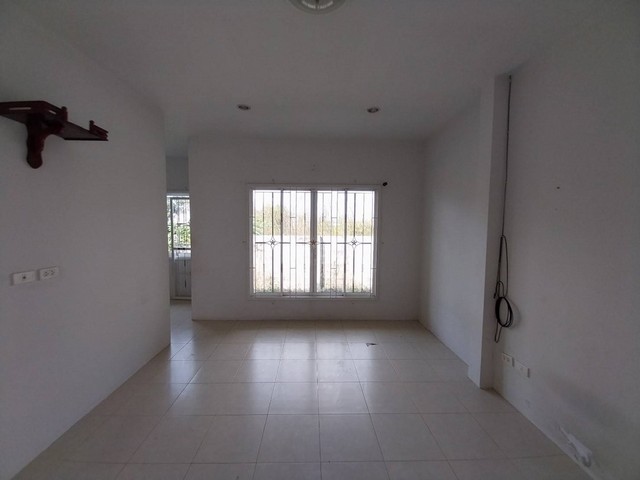 ขายทาวน์โฮม หมู่บ้านบดินทร 3  อำเภอลำลูกกา จังหวัดปทุมธานี PKK03-01123