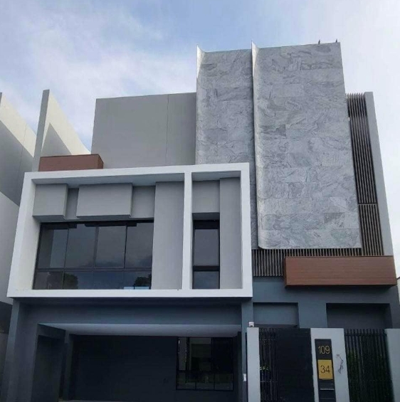 ให้เช่าบ้านเดี่ยว 3 ชั้น Bugaan krungthep kreetha พื้นที่ 430 ตรม มี 4 ห้องนอน 5 ห้องน้ำ