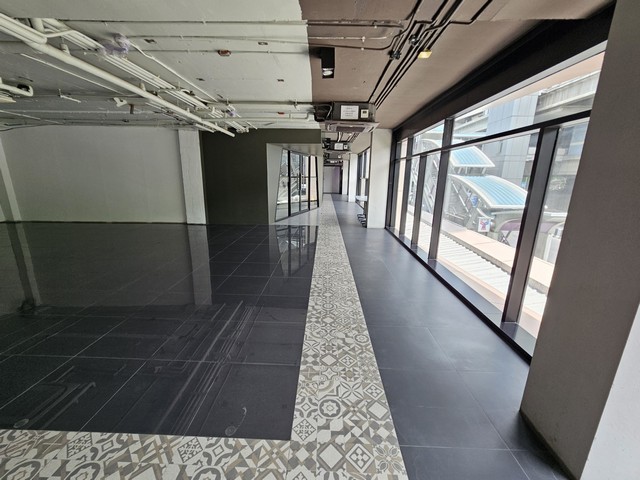 ให้เช่าพื้นที่ร้าน ชั้น2 ขนาด100 ตร.ม.  ช่องนนทรี Silom Connect สีลม ติดBTS ช่องนนทรี