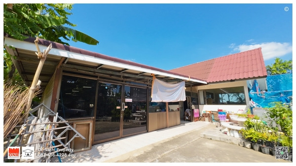  Property ID : M08221-M08223ที่ดินแปลงสวย พร้อมสิ่งปลูกสร้าง อ.บางเลน จากถนน 3004 เข้ามาเพียง 1.3 กม.– เนื้อที่ทั้งหมด 1 ไร่ 50 ตารางวา (450 ตรว.) (3 แปลง)– ที่ดิน กว้าง 50 ม. ลึก 36.5 ม. โดยประมาณ– ที่ดินหันหน้า ทิศตะวันตกเฉียงใต้ ติดทางสาธารณะ ถนนกว้าง 6 ม.– บ้าน 1 ชั้น 2 หลัง (พท.ใช้สอยประมาณ 400 ตร.ม.)– 4 ห้องนอน 2 ห้องน้ำ 1 ห้องอเนกประสงค์ 1 ห้องครัว 1 ห้องโถงใหญ่– อาคารอเนกประสงค์มีหลังคา และบ้านพักคนงาน 1 อา