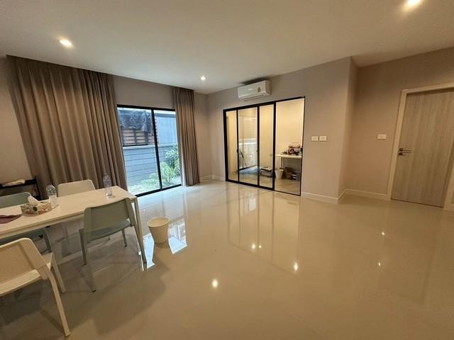 C4361 ขายทาวน์โฮม 3 ชั้น โครงการNirvana DEFINE ศรีนครินทร์-พระราม 9 ถนนศรีนครินทร์ ร่มเกล้า ใกล้ทางด่วน ใกล้มอเตอร์เวย์