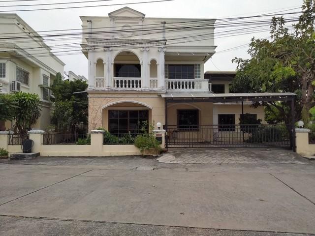 C4359 ขายบ้านเดี่ยว 2 ชั้น หมู่บ้านสวนหลวงวิลล์ 1 ถนนเฉลิมพระเกียรติ ร.9 ซอย28 หลังมุม ใกล้สวนหลวง ร.9