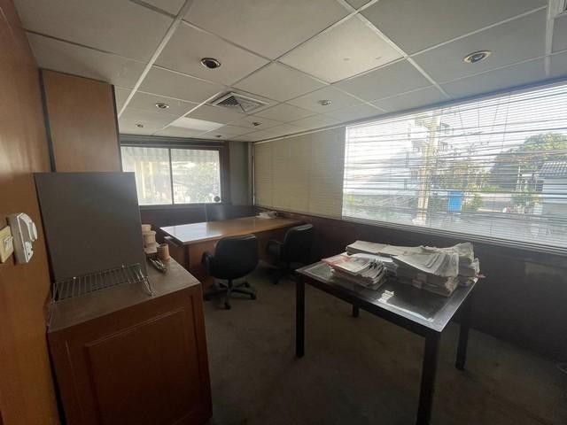 C4356 ให้เช่าอาคาร 3 ชั้น พื้นที่ 360 ตารางเมตร ซอยพหลโยธิน 2 ใกล้BTS อารีย์ และ BTS สนามเป้า