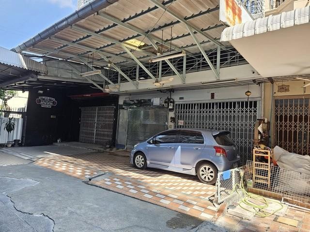 C4347 ให้เช่าและขายอาคารพาณิชย์ 5 ชั้นครึ่ง 2 คูหา ซอยทินกร ย่านดินแดง ใกล้ Central พระราม9, ฟอร์จูน