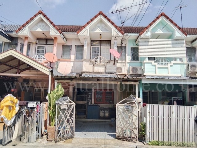 รหัสทรัพย์ : 4087ทาวน์เฮ้าส์ มนชญา1 สายไหม21 ถูกสุดในโครงการที่ตั้ง : แขวงบางเขน เขตสายไหม กรุงเทพมหานคร 10220รายละเอียดทรัพย์ :- ทาวน์เฮ้าส์  2 นอน 2 น้ำ 1ครัว  1 จอด - เนื้อที่ ตร.ว เนื้อที่ใช้สอย  96 ตร.ม - พร้อมบิวอินภายในบ้าน- ใกล้ตลาดเอซีสายไหม- ใกล้สถานีรถไฟฟ้าคูคตสถานที่สำคัญ ใกล้เคียง :-วัดเจริญธรรมาราม-สถานีถไฟฟ้าคูคตแผนที่ :  https://maps.app.goo.gl/cpgtB9QnigHXp9fu9?g_st=icราคาขาย 1,500,000 .- บาทสนใจติดต่