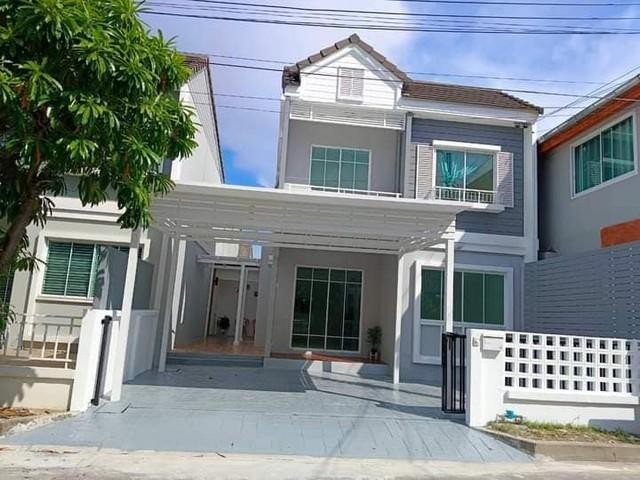 C4345 ขายทาวน์โฮม 2 ชั้น โครงการเดอะวิลเลจ บางนา กม.10 (The Village Bangna Km.10) ตกแต่งสไตล์มินิมอล ใกล้เมกะบางนา