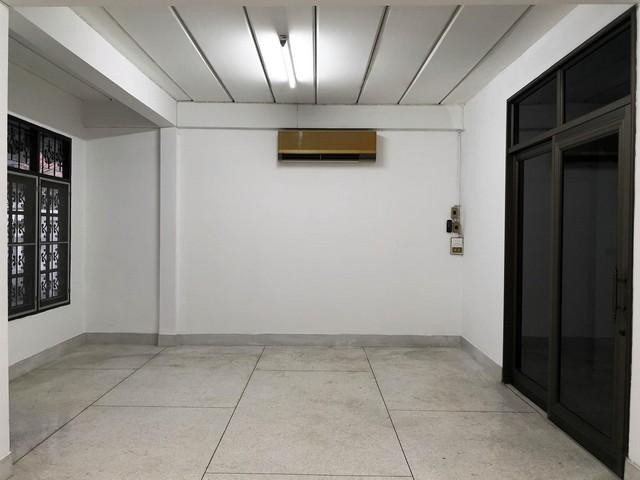 C4334 ให้เช่าทาวน์โฮม 2 ชั้น มี 4 ห้องนอน ซอยโชคชัย 4 เข้าซอยไม่ลึก ย่านโชคชัย 4 ลาดพร้าว